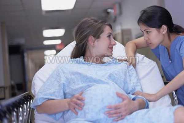 雅安生殖中心代孕套餐,做试管婴儿双胎必须要剖腹产吗？哪种分娩比较合适？